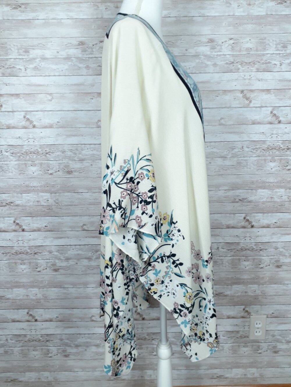 Ana Womens Open Front Kimono One Size Pale Pink Wildflower Blue Trim Beach 955A - Picture 3 of 7